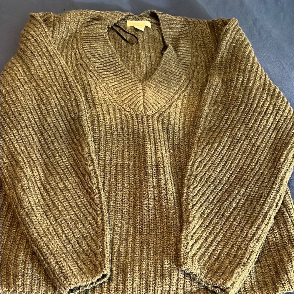 Ombré grey knit sweater